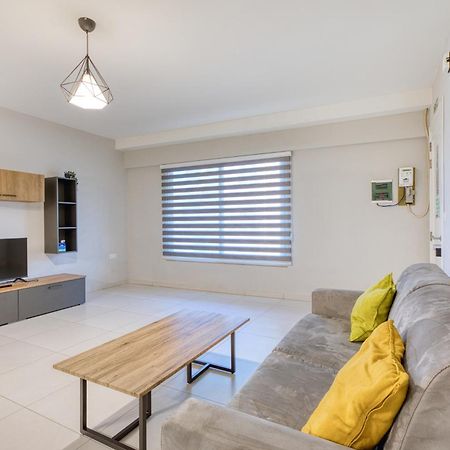 Unique Two Bedroom Apt With Huge Outdoor Area And Close To Entertainment Is-Swieqi Eksteriør bilde