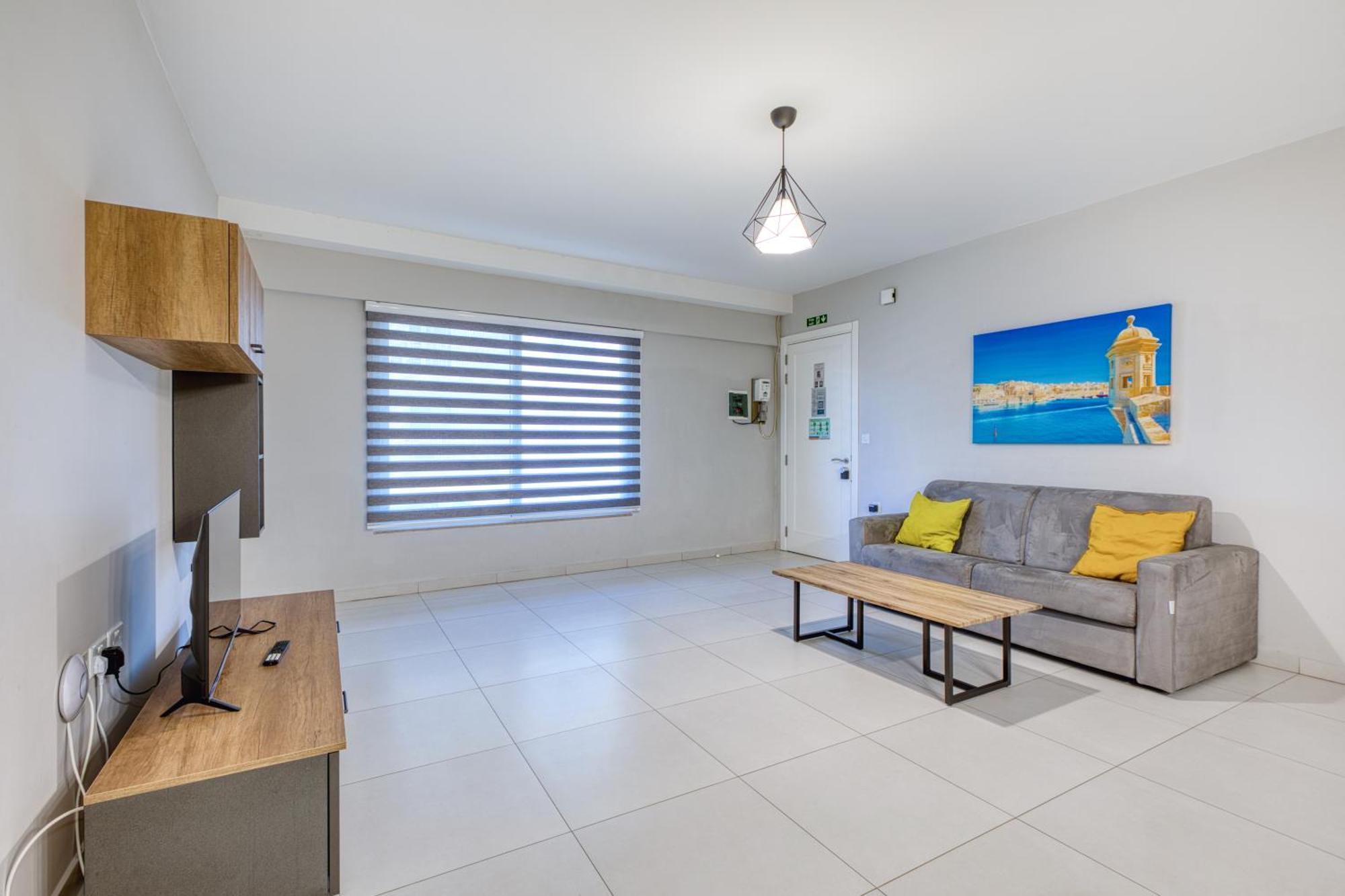 Unique Two Bedroom Apt With Huge Outdoor Area And Close To Entertainment Is-Swieqi Eksteriør bilde